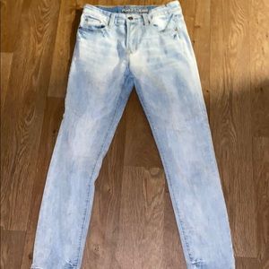 Rue21 pants that are to tight on me.